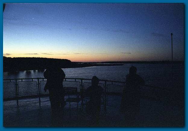 600x410 pixels (22K)
