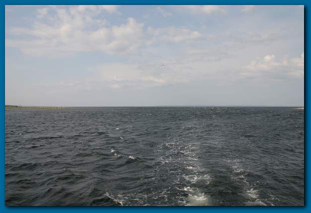 600x402 pixels (26K)