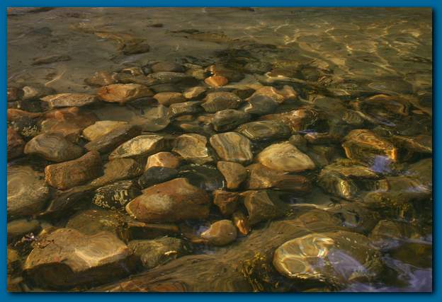 600x402 pixels (38K)