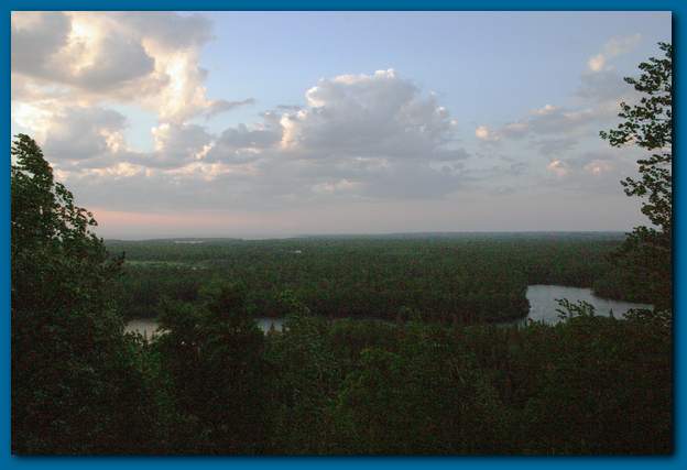 600x402 pixels (26K)
