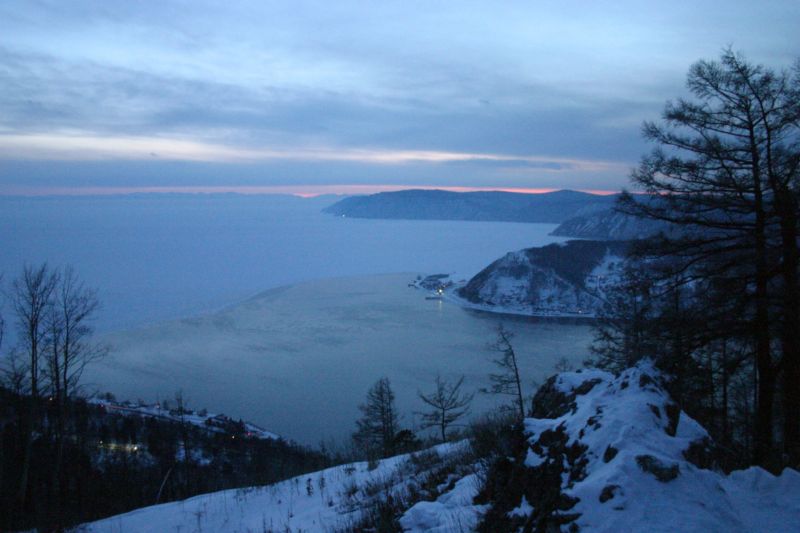 Как лучше попасть на озеро Байкал: из Иркутска или Улан-Удэ?
